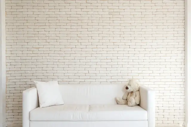 9 Best White Couches- Simple and Classic